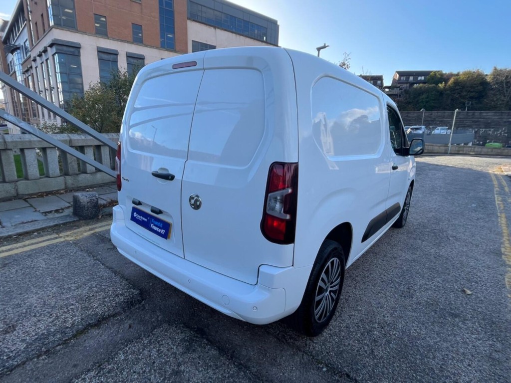 VAUXHALL COMBO