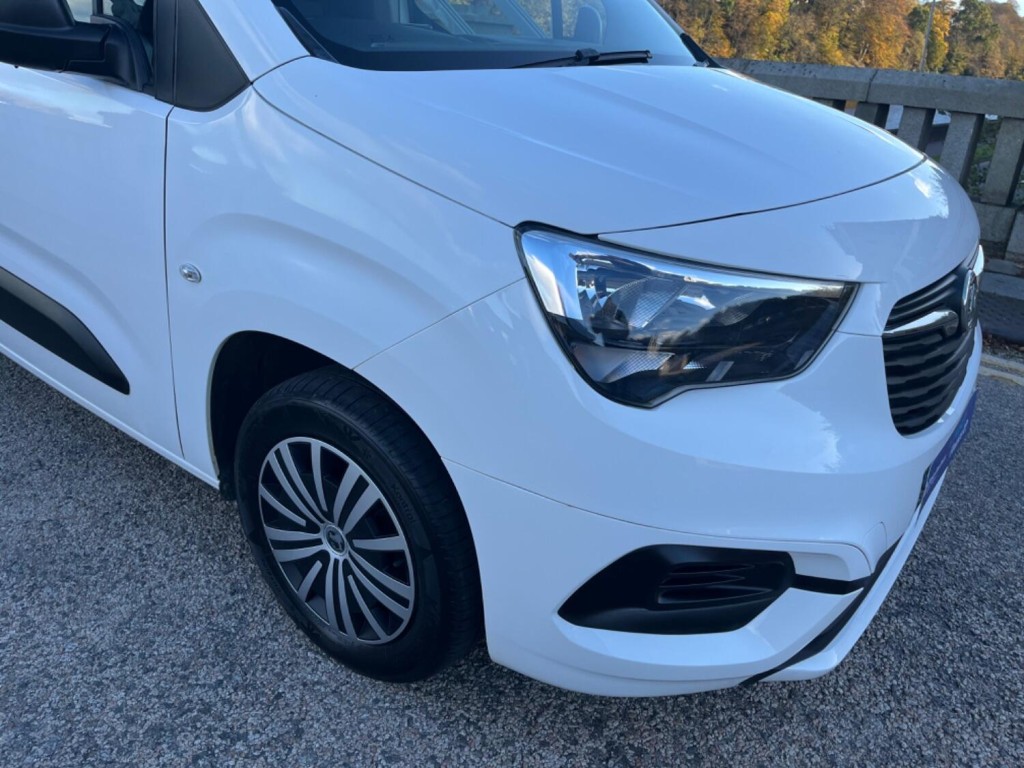 VAUXHALL COMBO