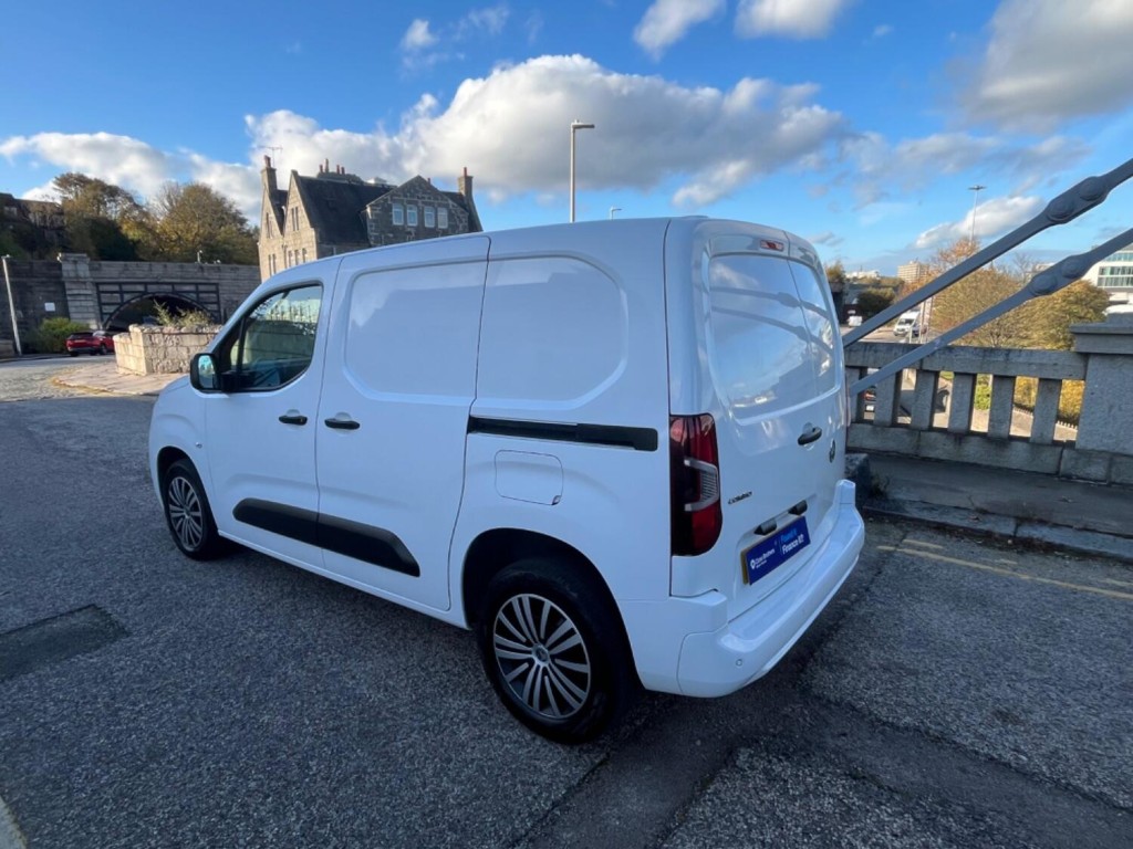 VAUXHALL COMBO