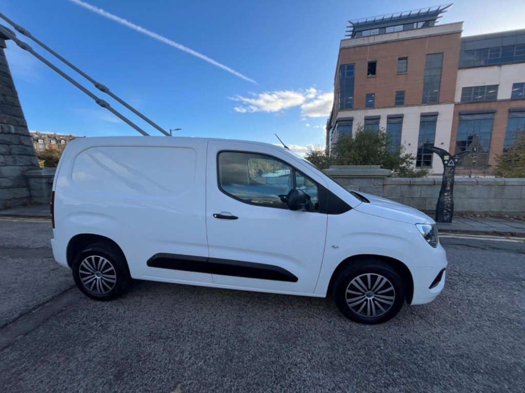 VAUXHALL COMBO