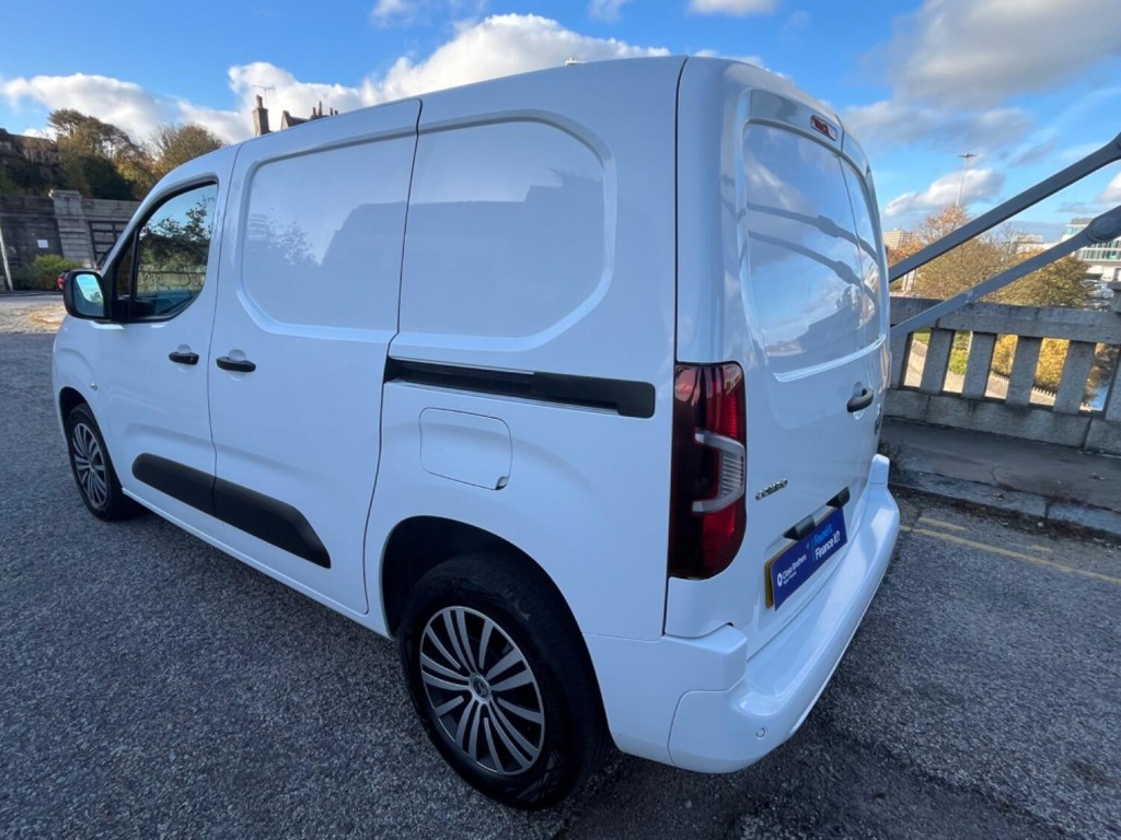 VAUXHALL COMBO