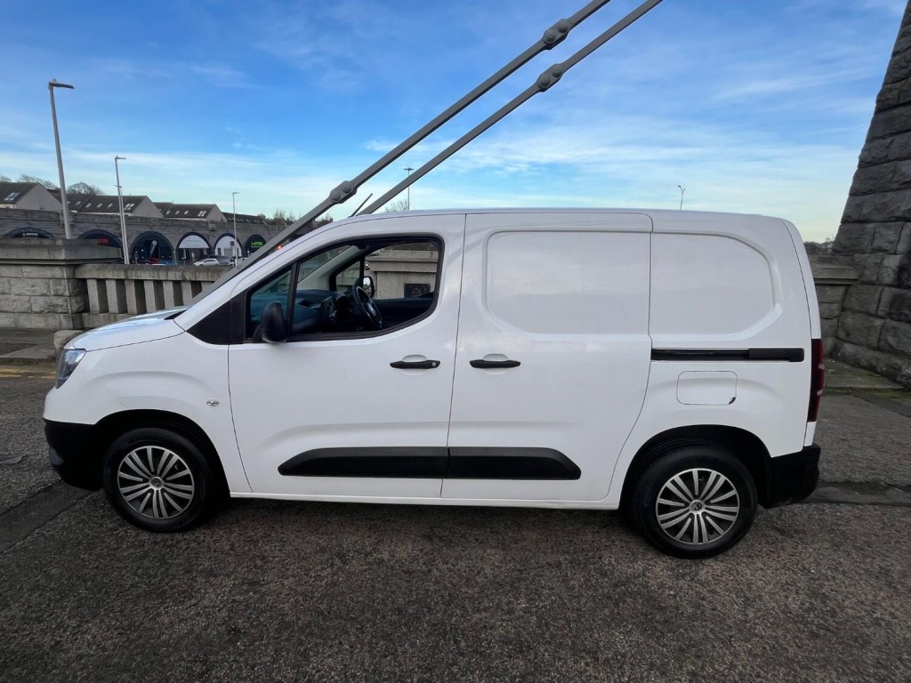 VAUXHALL COMBO