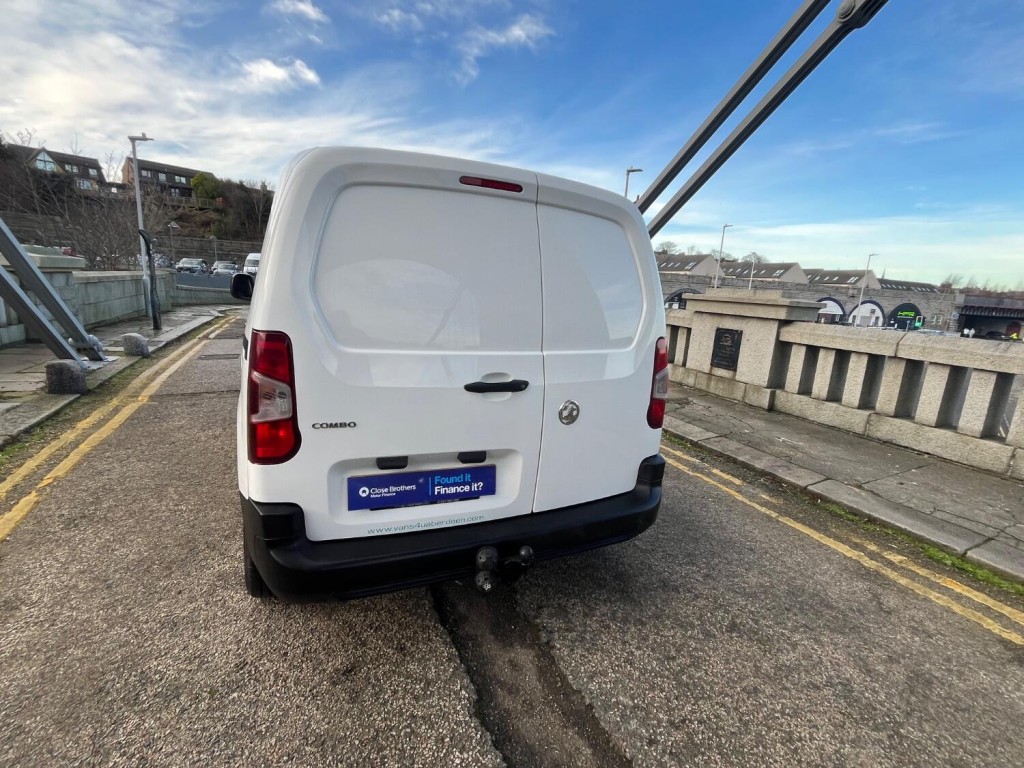 VAUXHALL COMBO
