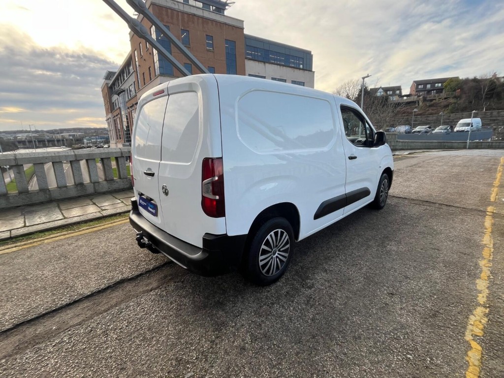 VAUXHALL COMBO