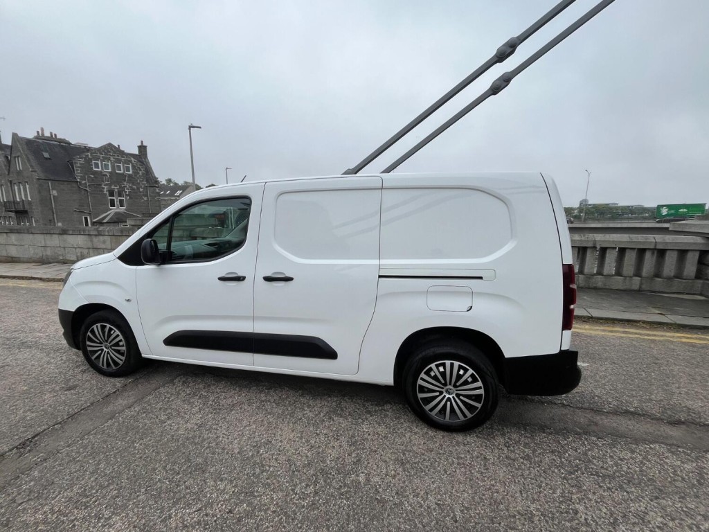 VAUXHALL COMBO
