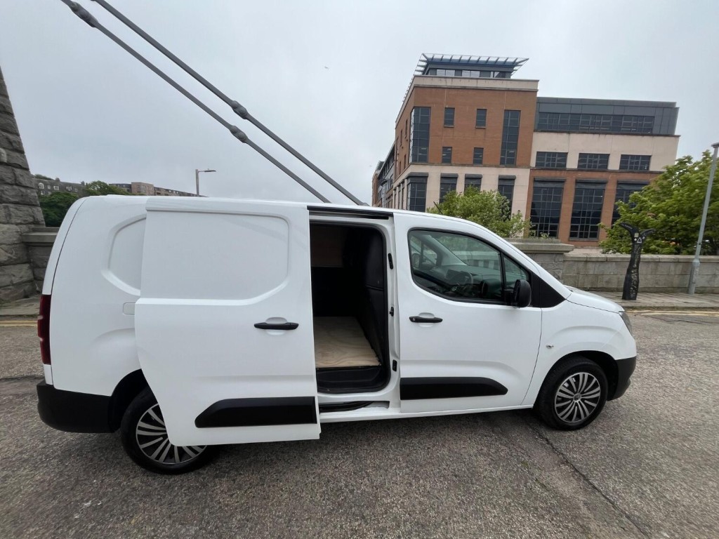 VAUXHALL COMBO