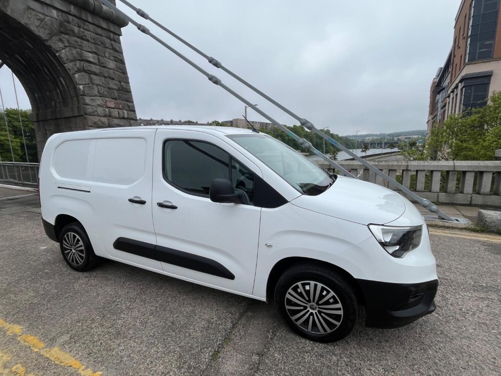 VAUXHALL COMBO