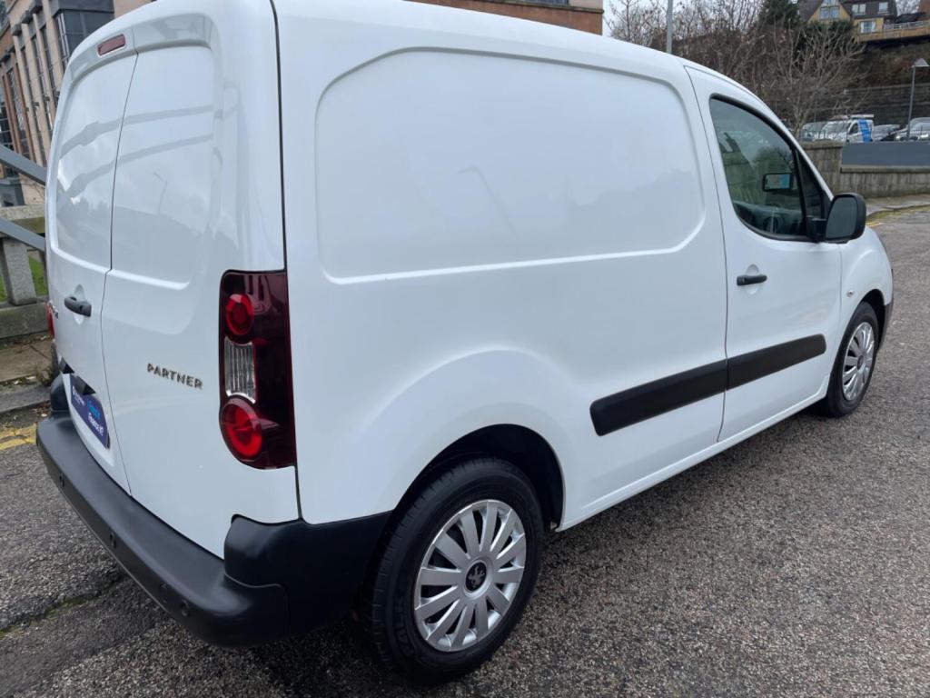 PEUGEOT PARTNER