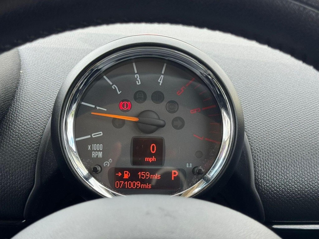 MINI COUNTRYMAN 2.0 Cooper D Auto ALL4 Euro 5 5dr 2014