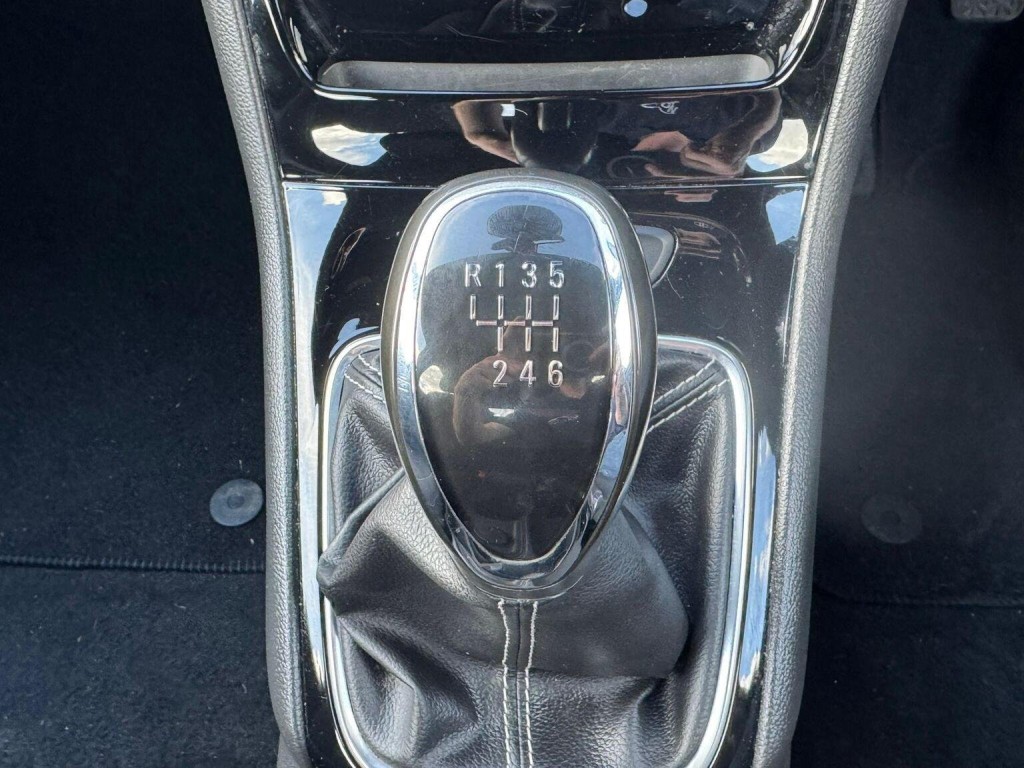 VAUXHALL ASTRA 1.4i Turbo SRi Euro 6 5dr 2016