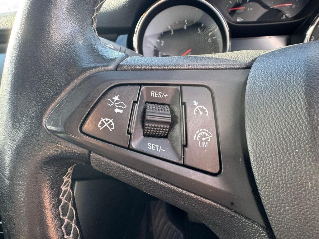 VAUXHALL ASTRA 1.4i Turbo SRi Euro 6 5dr 2016