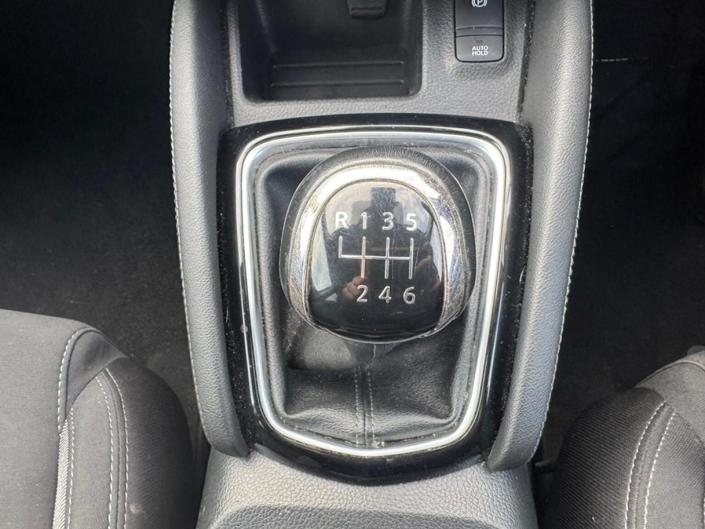 NISSAN QASHQAI 1.2 DIG-T N-Connecta Euro 6 (s/s) 5dr 2018