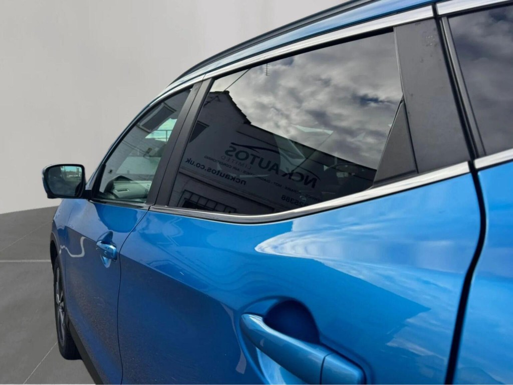 NISSAN QASHQAI 1.2 DIG-T N-Connecta Euro 6 (s/s) 5dr 2018
