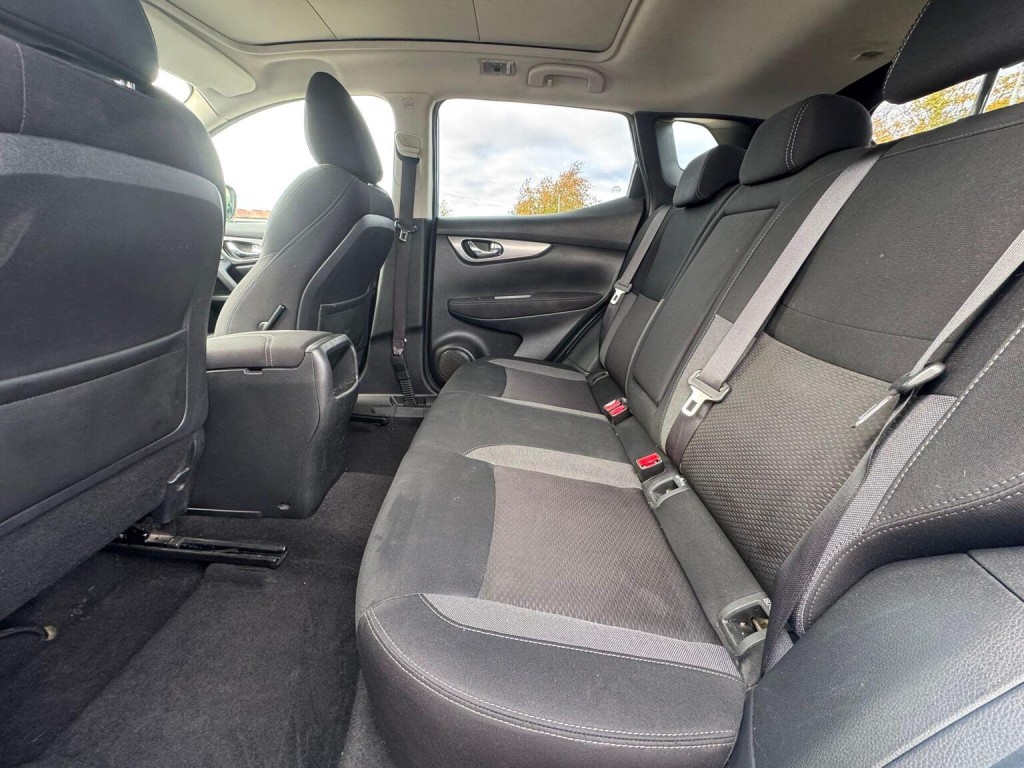 NISSAN QASHQAI 1.2 DIG-T N-Connecta Euro 6 (s/s) 5dr 2018