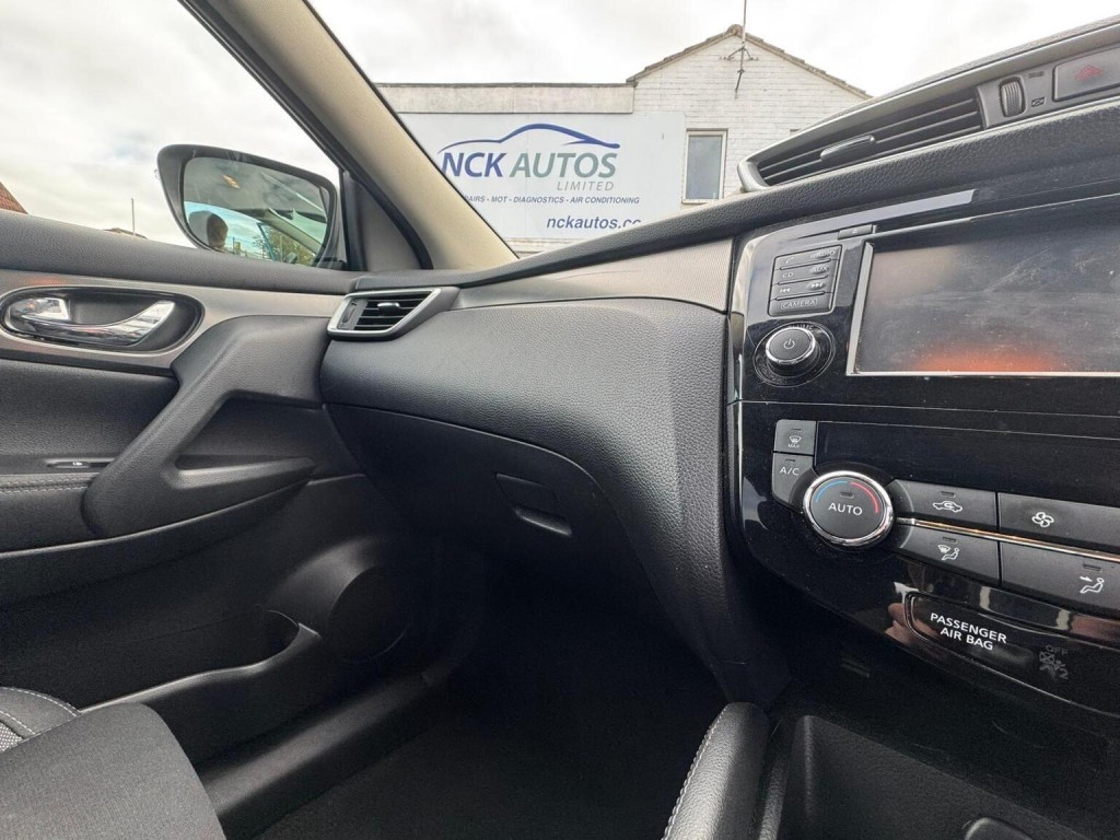NISSAN QASHQAI 1.2 DIG-T N-Connecta Euro 6 (s/s) 5dr 2018