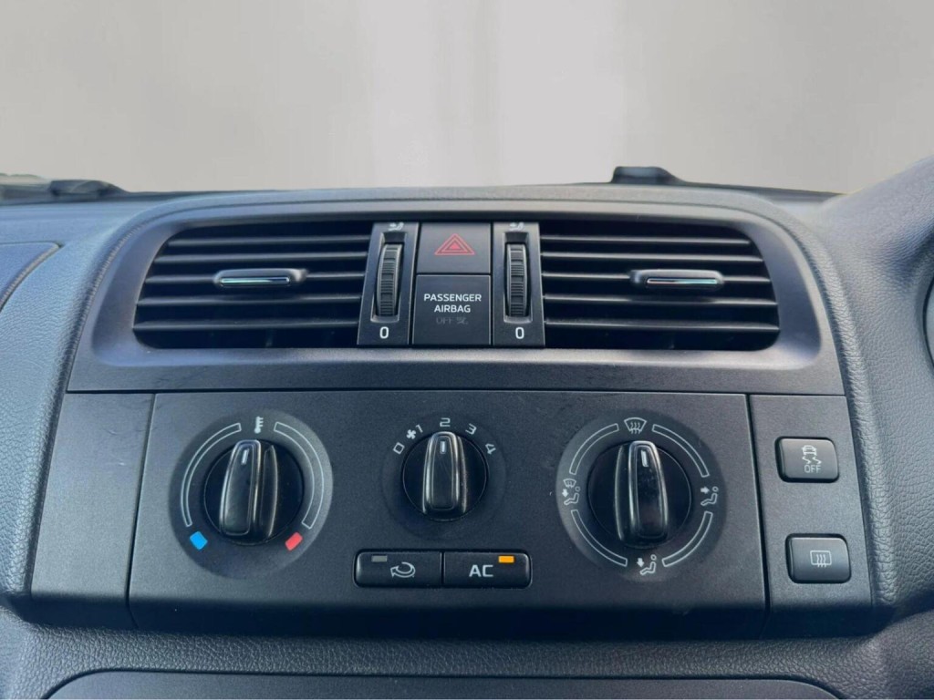 SKODA FABIA 1.2 TSI Black Edition Euro 5 5dr 2014