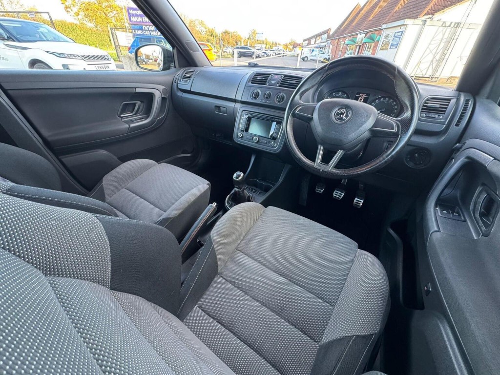 SKODA FABIA 1.2 TSI Black Edition Euro 5 5dr 2014