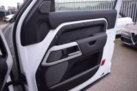 LAND ROVER DEFENDER 90