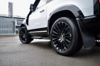 LAND ROVER DEFENDER 90