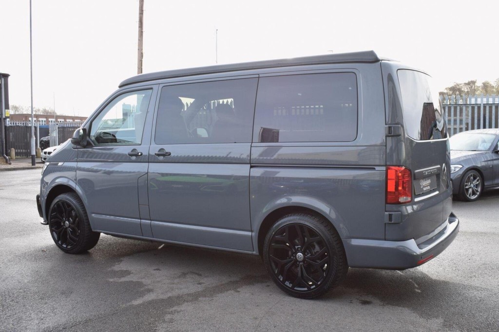 VOLKSWAGEN TRANSPORTER