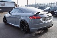AUDI TT RS