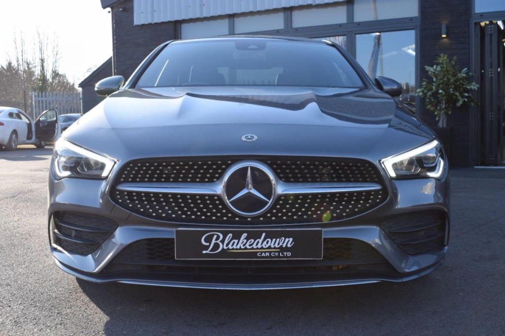 MERCEDES-BENZ CLA
