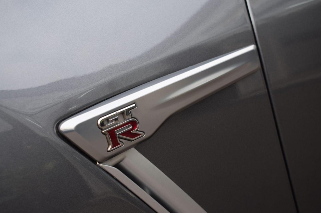 NISSAN GT-R