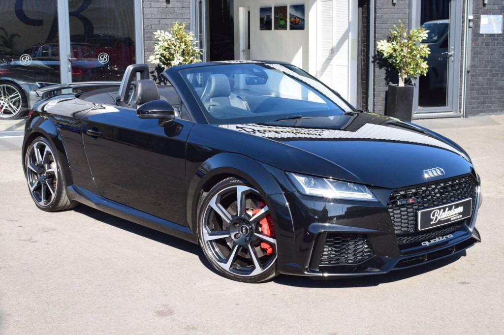 AUDI TT RS