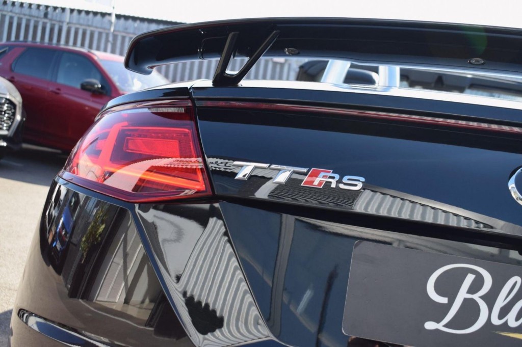 AUDI TT RS