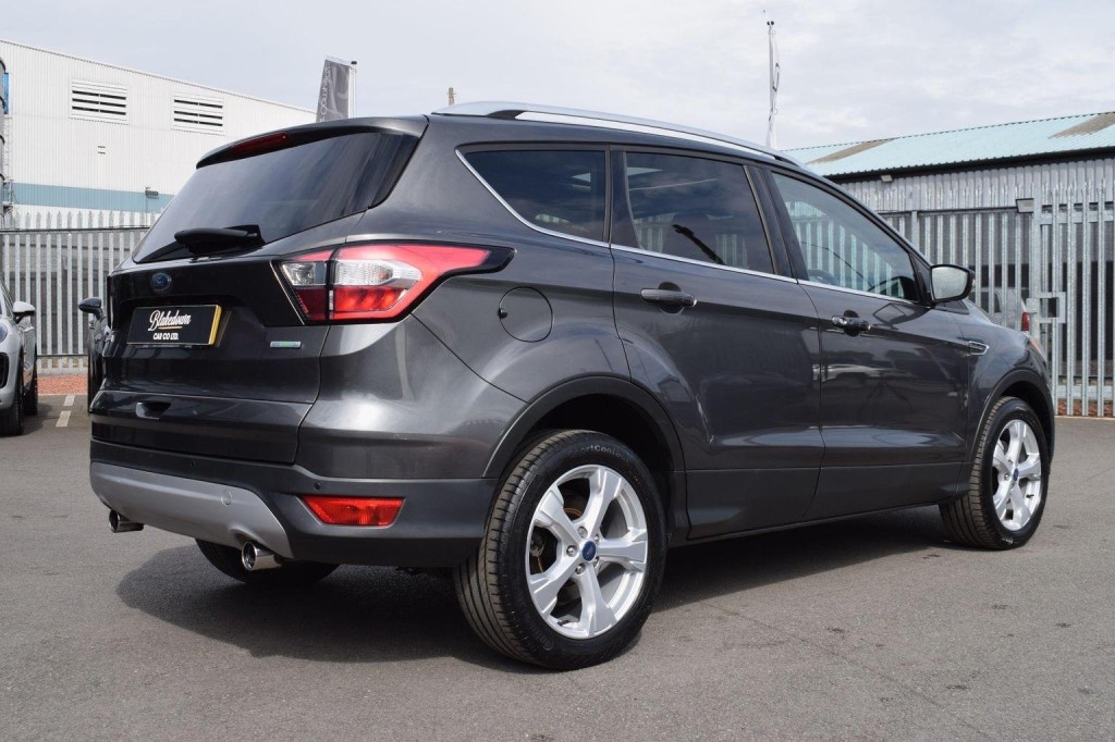 FORD KUGA