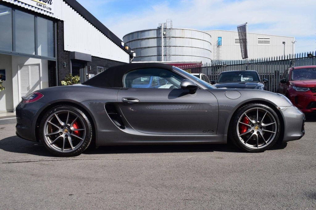 PORSCHE BOXSTER