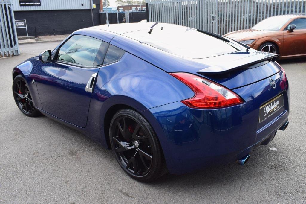 NISSAN 370Z