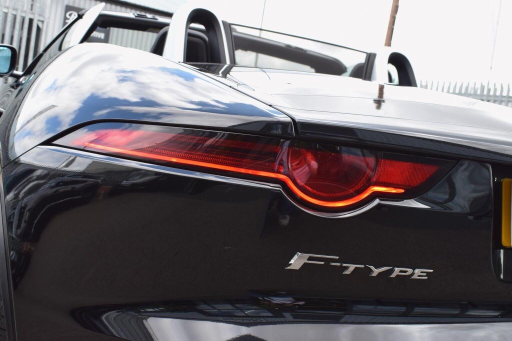 JAGUAR F-TYPE