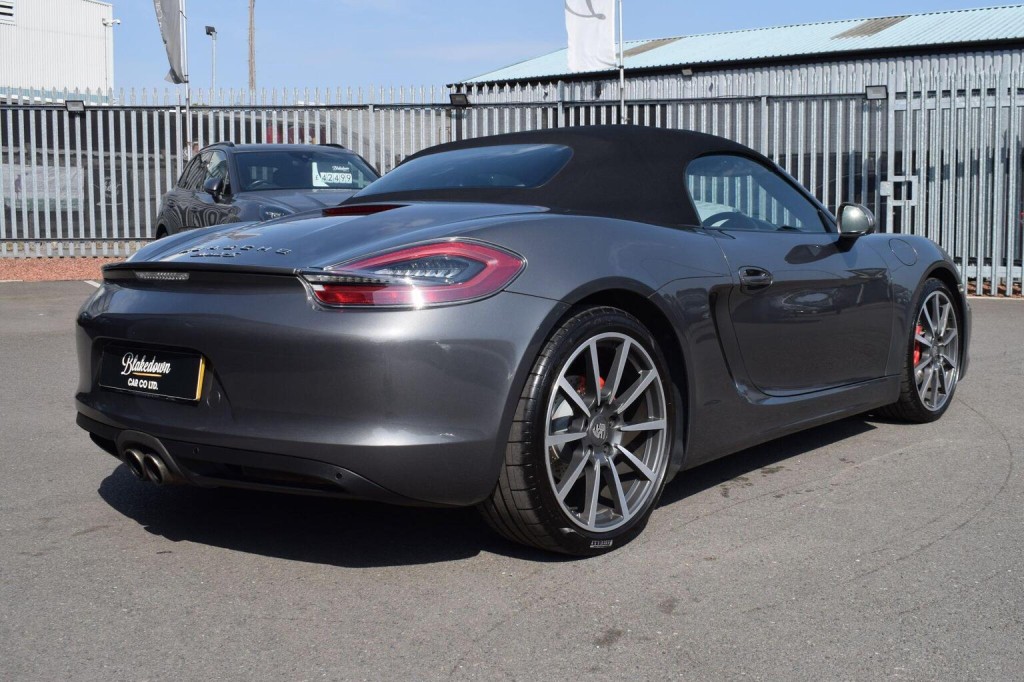 PORSCHE BOXSTER