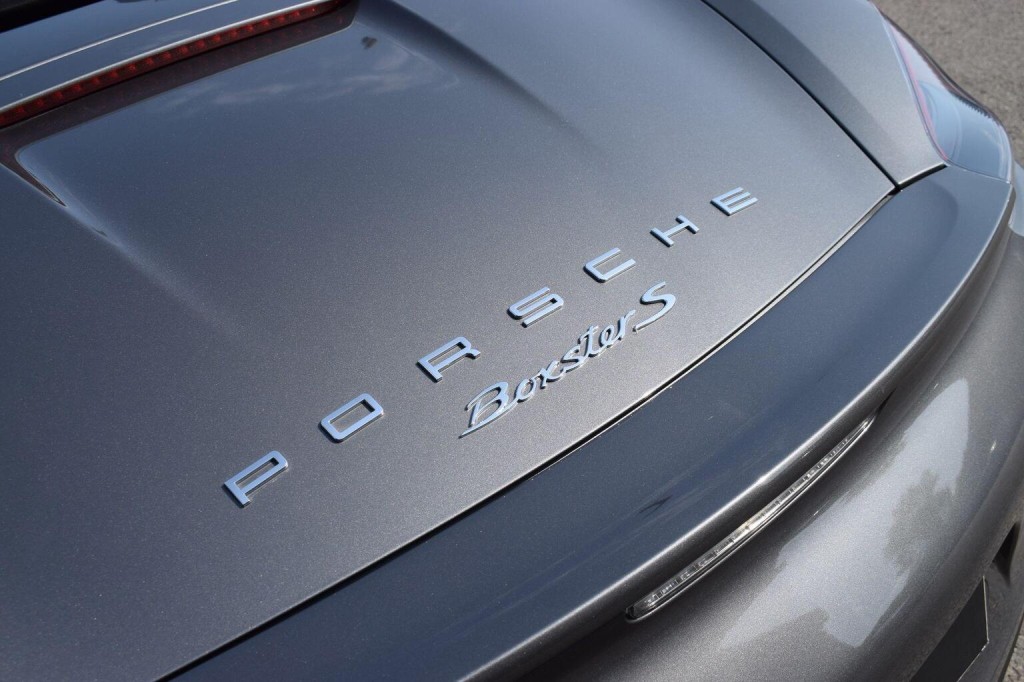 PORSCHE BOXSTER