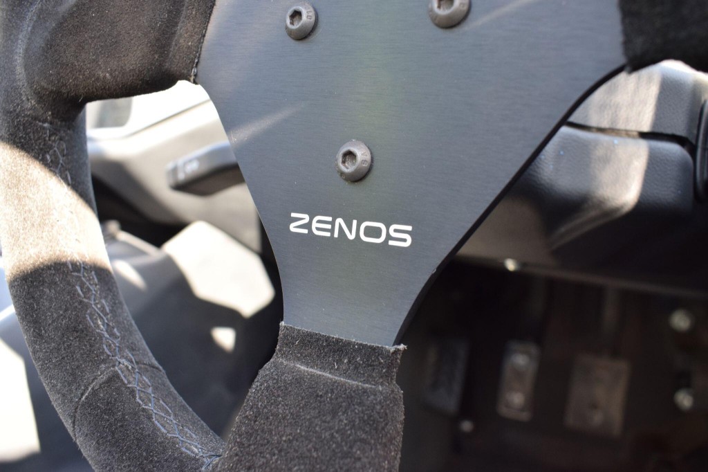ZENOS E10