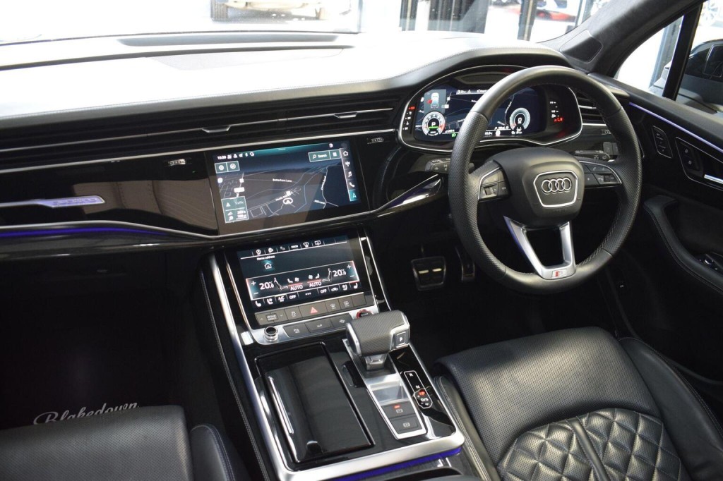 AUDI SQ7