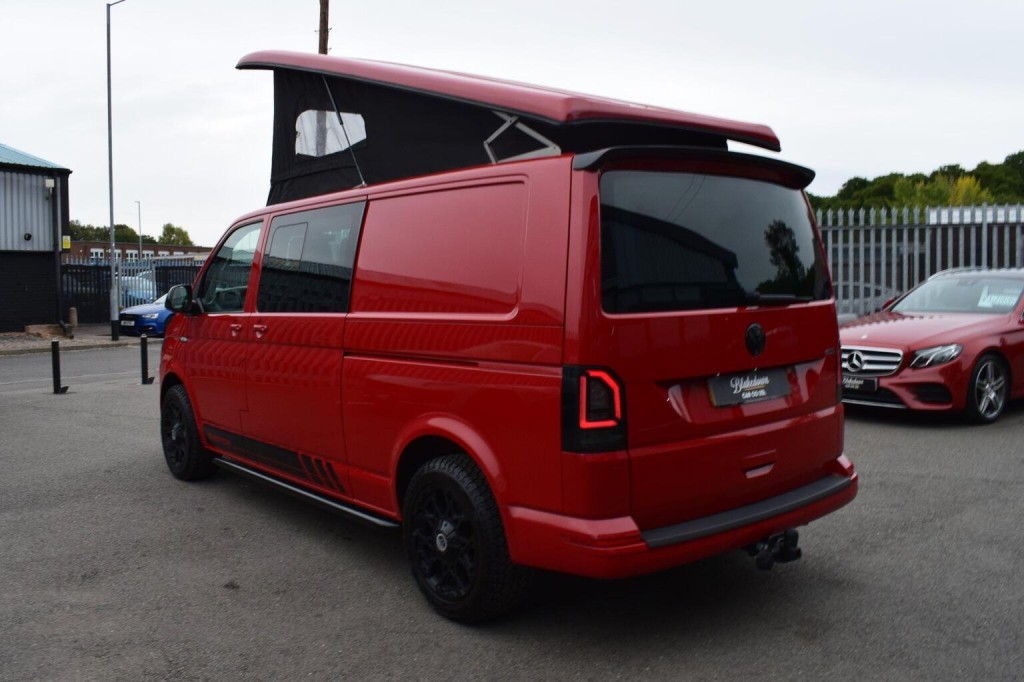 VOLKSWAGEN TRANSPORTER