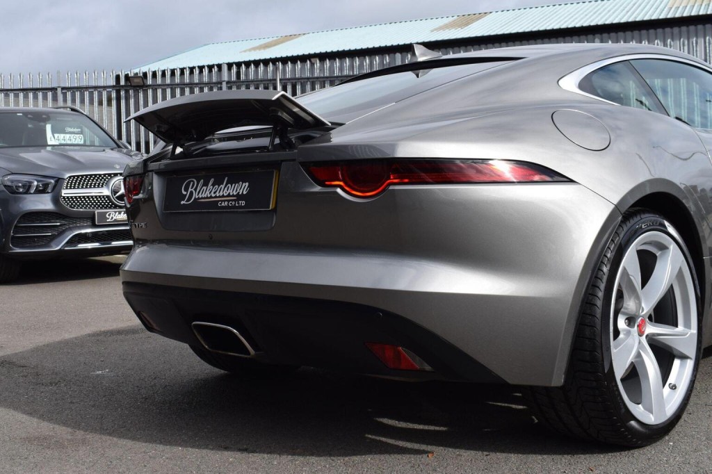 JAGUAR F-TYPE