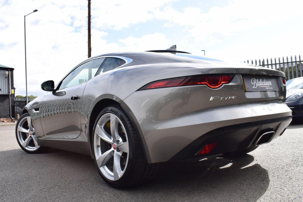 JAGUAR F-TYPE