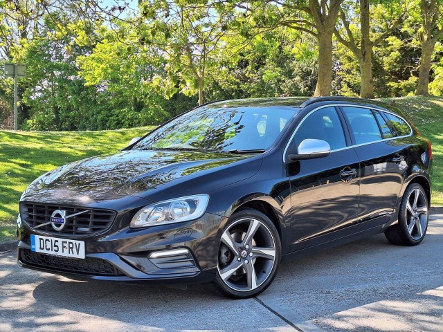 VOLVO V60 1.6 R-Design D2 (115hp)