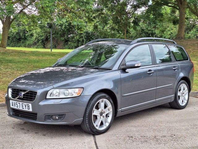VOLVO V50 2.0 D SE