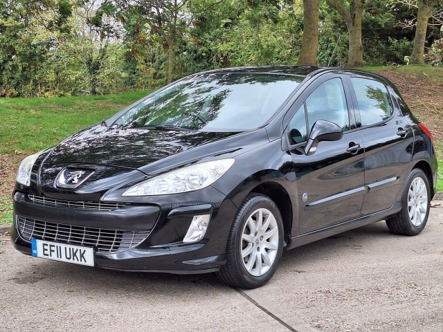 PEUGEOT 308 1.4 VTi Envy