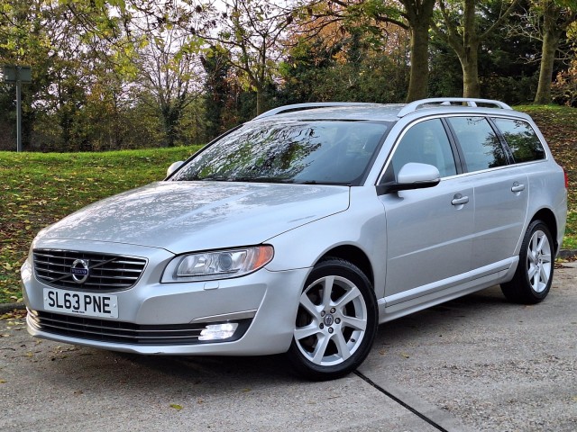 VOLVO V70 2.4 D5 SE Lux