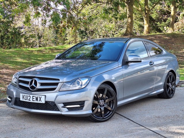 MERCEDES-BENZ C CLASS 2.1 C220 CDI BlueEfficiency AMG Sport Edition 125