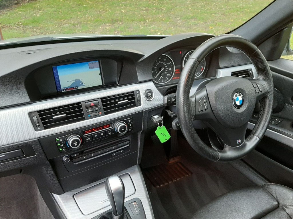 BMW 3 SERIES