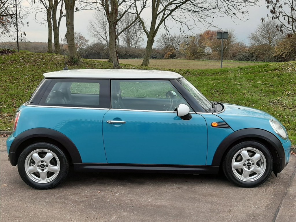 MINI HATCH COOPER
