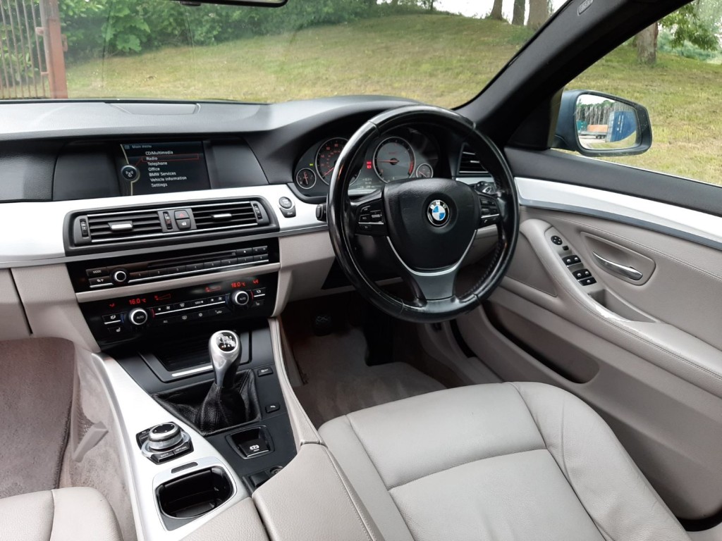BMW 5 SERIES