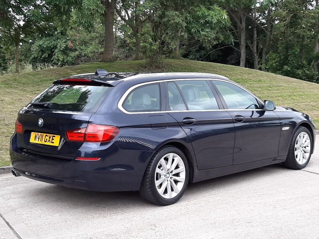 BMW 5 SERIES