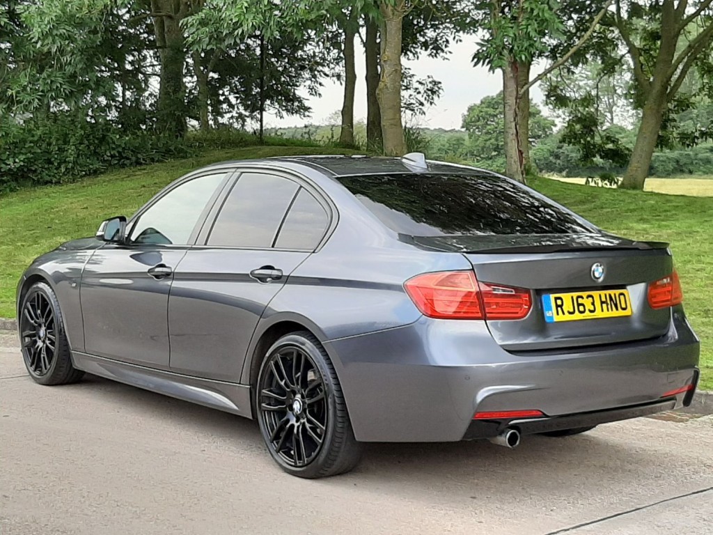 BMW 3 SERIES